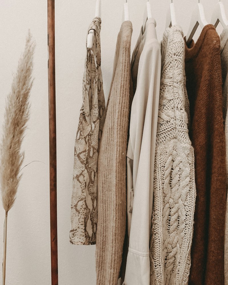 Lot de 5 pulls et gilets, taille M